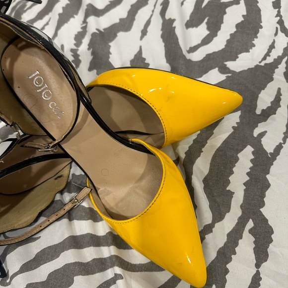 Heels - Picture 2 of 7